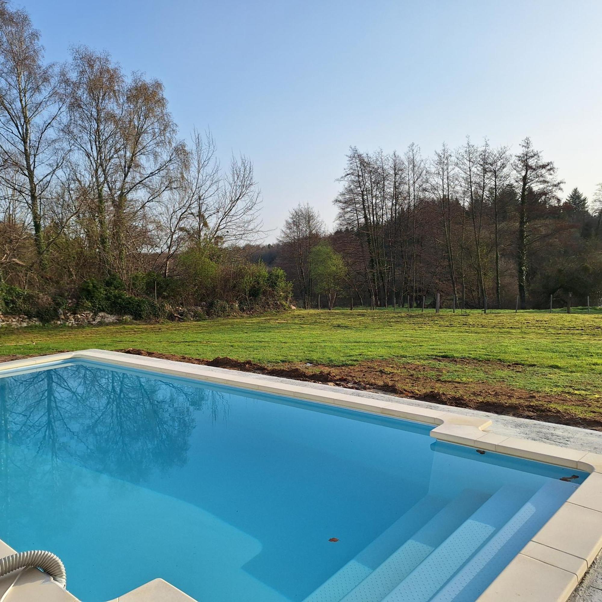 Les Granges De Soulagnieux Et Sa Piscine Privee Villa Piegut-Pluviers Bagian luar foto